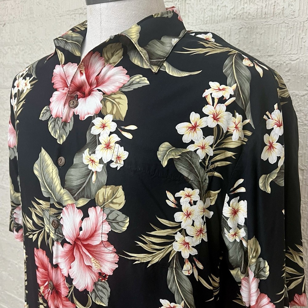 IOLANI Tropical Men’s MEDIUM Button Up Shirt Made In HAWAII Floral