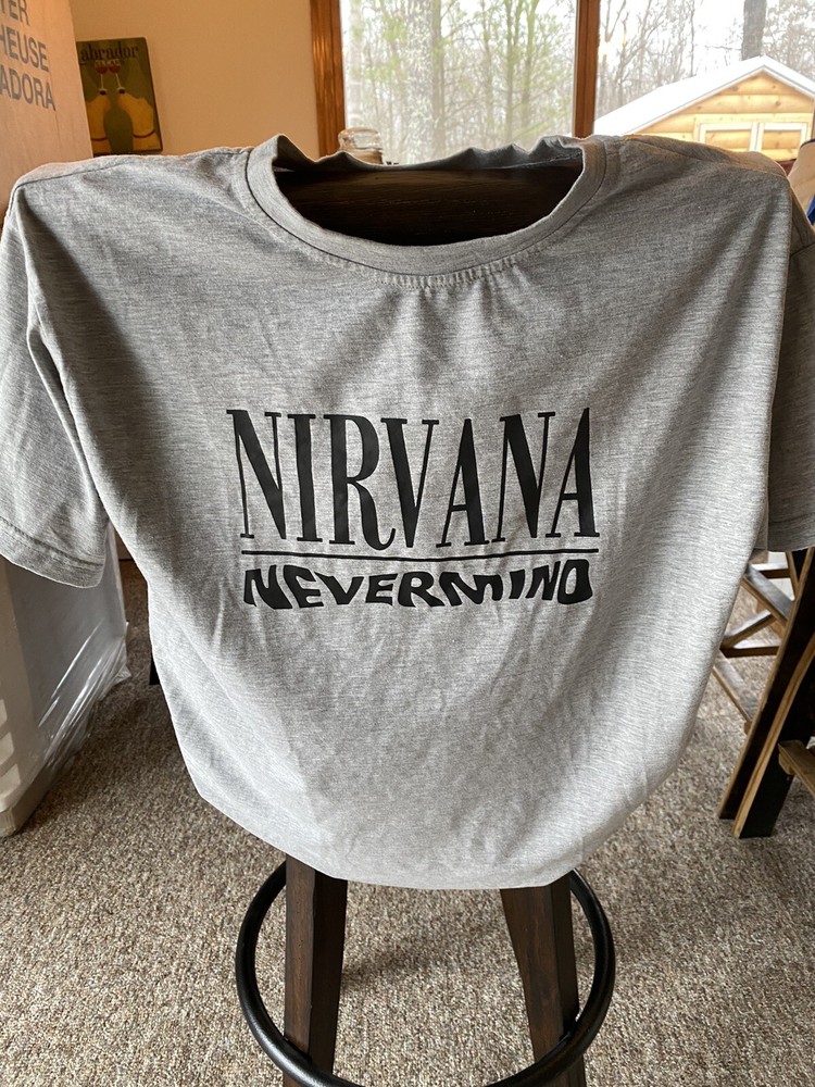 Nirvana Men’s Nevermind (Back Print) Short Sleeve T-Shirt Gray S Dazy