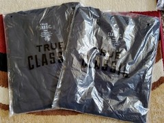 2 True Classic Premium * V-NECK * T Tee Shirt BLACK Men’s SIZE LARGE