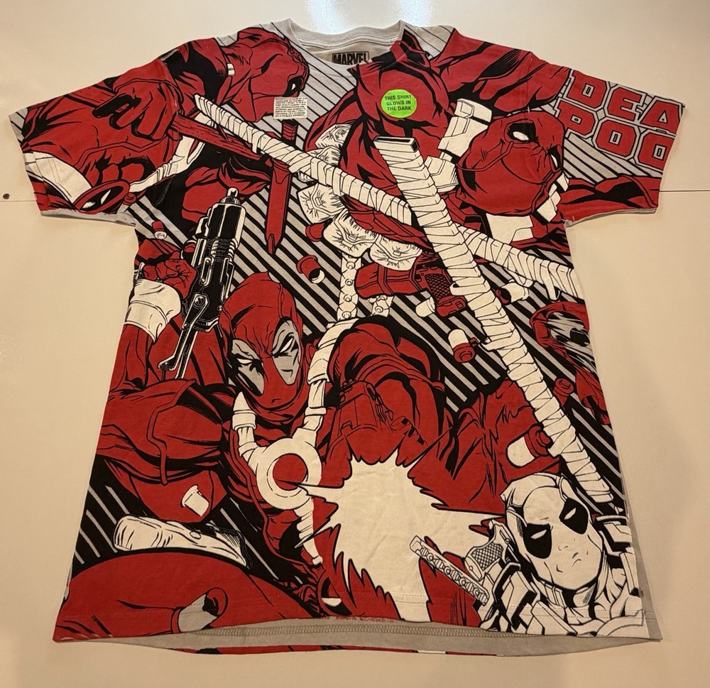 New Deadpool Marvel Mega All Over Print AOP 2011 Mad Engine Comics T Shirt Sz XL