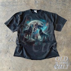 Two Wolves Howling Vintage Graphic Comfort Tee Animal Nature Design