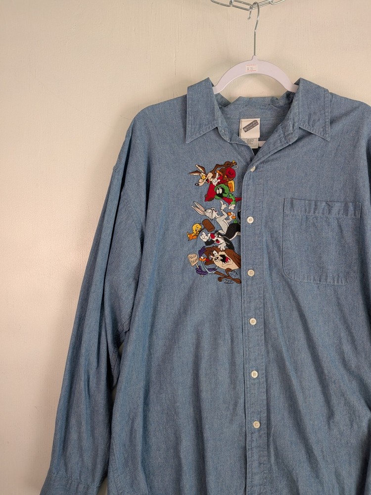 Vintage 90s Warner Bros Studio Store Looney Tunes Denim Shirt L Bugs Taz Cast