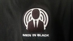 ALIEN UFO AREA 51 MEN IN BLACK T-SHIRT