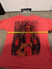 Marvel Deadpool Men’s Short Sleeve Graphic Print T-Shirt Size L Color Rouge Red