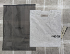 Fear of God Essentials Tee Light Oatmeal Men’s S Oversized T-Shirt NWT SS22