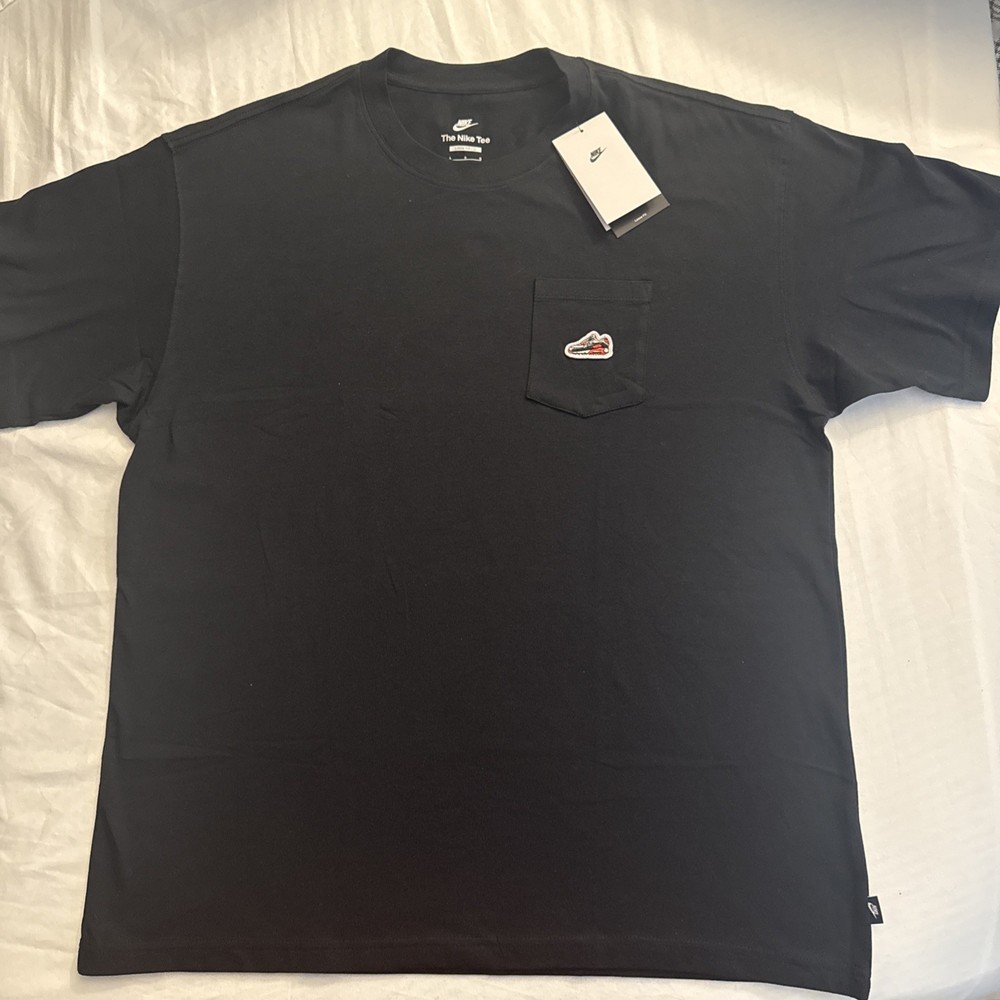 Nike Mens Max90 Shoe Patch Pocket Tee – Sz Lg – Black – Loose Fit – NWT