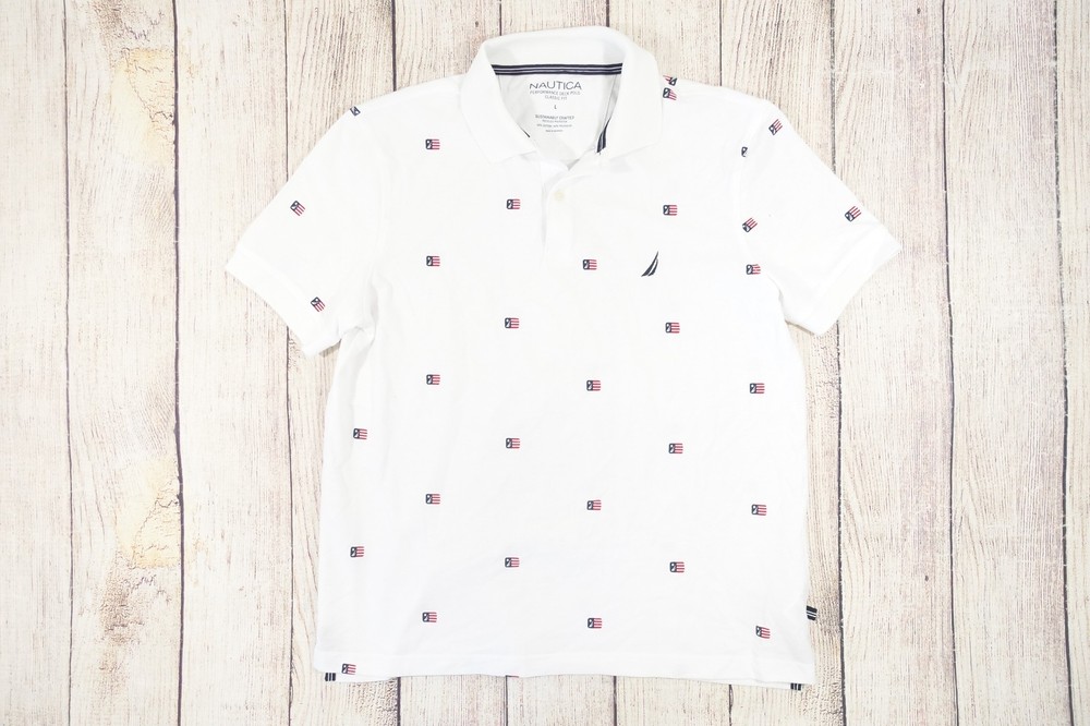 NAUTICA WHITE LARGE PERFORMANCE DECK CLASSIC FIT USA FLAG PRINT POLO SHIRT