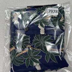 Pineapple Connection Hawain Men’s Button Down SS Shirt Size Medium Floral