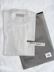 NWT Authentic – Essentials Tee ‘Light Oatmeal’ – Gray – L