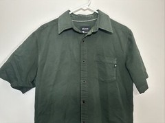 Marmot Shirt Mens Medium Green Casual Preppy Button Up Pocket Logo Outdoor Adult