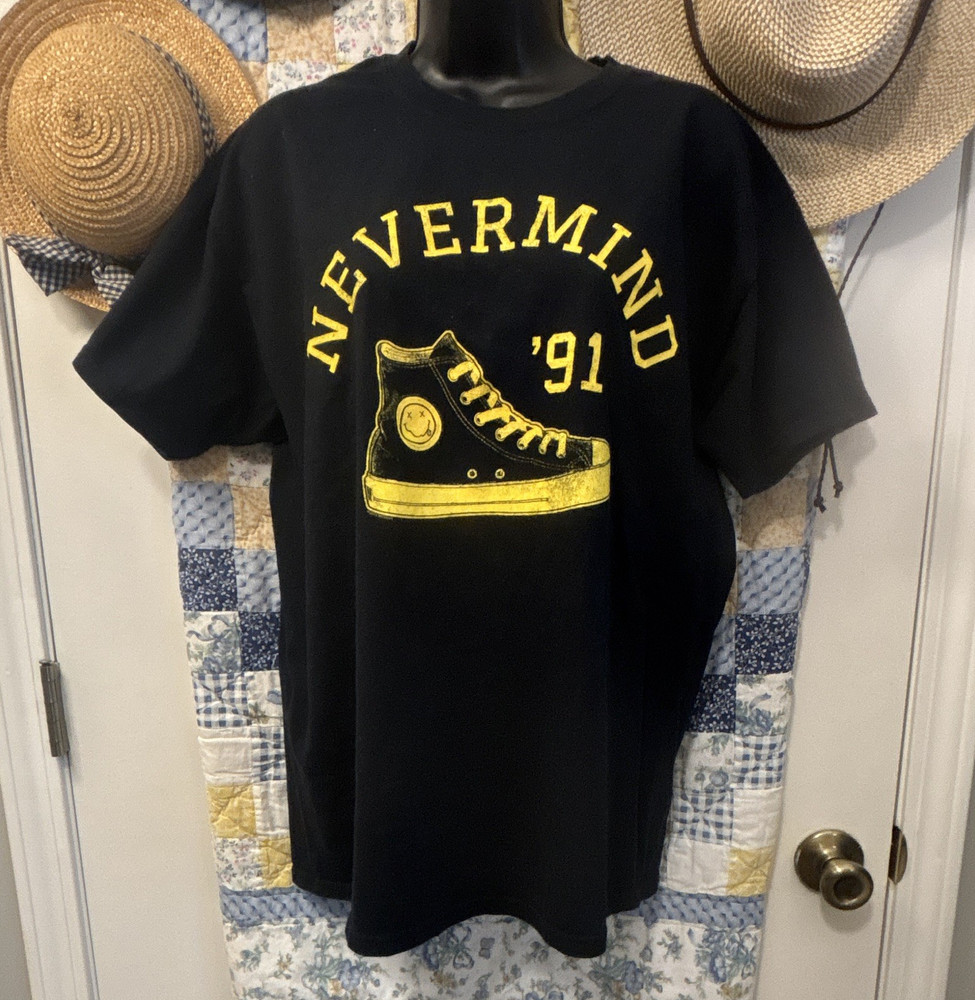 Rockabilia Men’s Black Nirvana Nevermind ’91 Graphic Print T-Shirt Size M