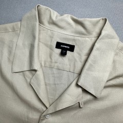 Express Mens Short Sleeve Button Up Shirt Beige Tan Rayon Camp Collar Large