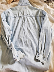 Levi’s Red tab jeanswear button down men’s sz L-light rinse denim-metal buttons
