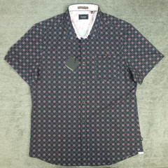 7 Diamonds Button Up Men’s Size Large 4 Way Stretch Black Geometric AOP NWT