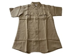 First Class Mens Button Up Shirt Short Sleeve Size Medium Light Brown