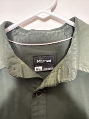 Marmot Shirt Mens Medium Green Casual Preppy Button Up Pocket Logo Outdoor Adult