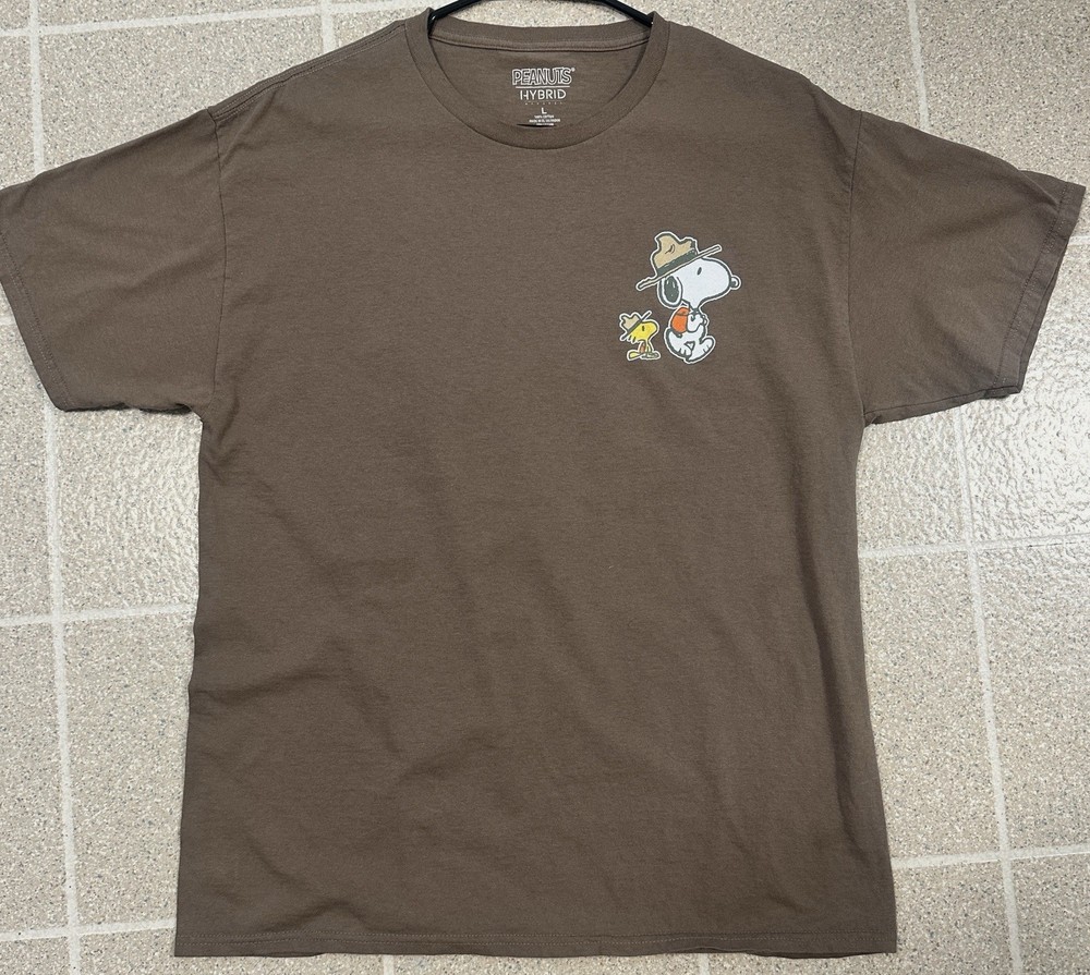 100% Cotton Peanuts “Explore The Outdoors” Snoopy T-Shirt Unisex Size Large