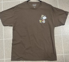 100% Cotton Peanuts “Explore The Outdoors” Snoopy T-Shirt Unisex Size Large