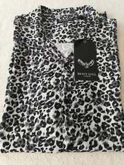 Brave Soul London Medium Leopard Button Down Short Sleeve Shirt New.