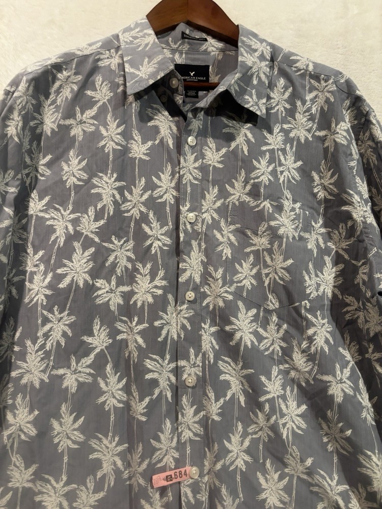 American Eagle Men’s XL Seriously Soft Palm Tree Print Cotton Button Up Shirt