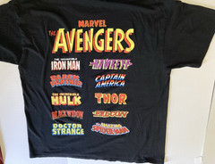 Marvel Heros Shirt Large Avengers Iron Man Hulk Thor Spiderman Hawkeye