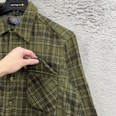 Pendleton Woolen Mills Plaid Long Sleeve 100% Virgin Wool Large Vintage Men’s