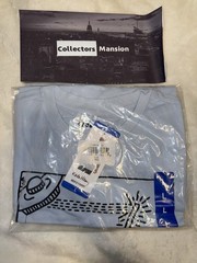 KEITH HARING “Man on Dolphin” Official Mens T-shirt size LARGE. Brand New