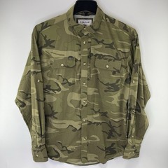 Poncho Regular Fit Camo Performance Long Sleeve Button Up Magnetic Pockets Men M
