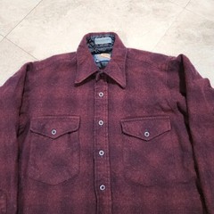 VTG Pendleton Woolen Mills Mens M Medium Wool Plaid Flannel Outdoors Man Shirt