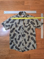 Men’s Levi’s Pineapple Print Button Up, Size S, Great for Projects and Sewing