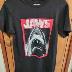 JAWS Shirt Large Red White Shark Graphic Print American Thriller Movie Poster