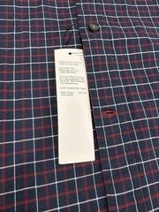 Tommy Hillfiger Men’s Medium Button Down Shirt Navy Red plaid Stretch Cotton