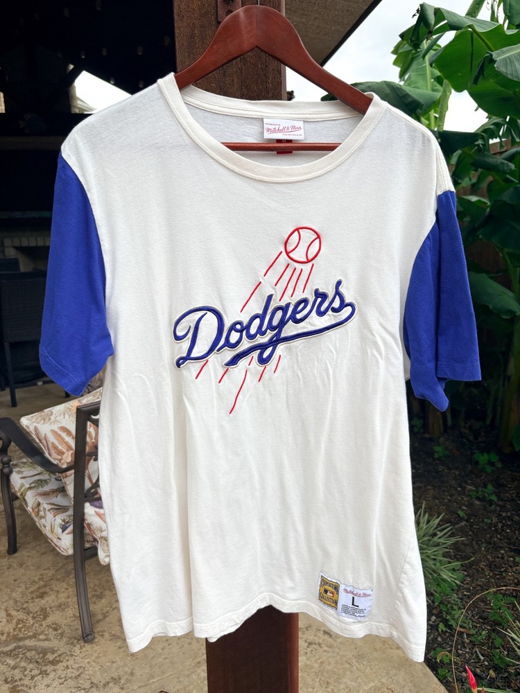Mitchell & Ness LA Dodgers Shirt Large Embroidered Logo Nostalgic MLB Aged Look