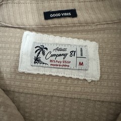 Good Vibes Men’s M Beige Solid Button-Up Collared Short Sleeve Knit Shirt
