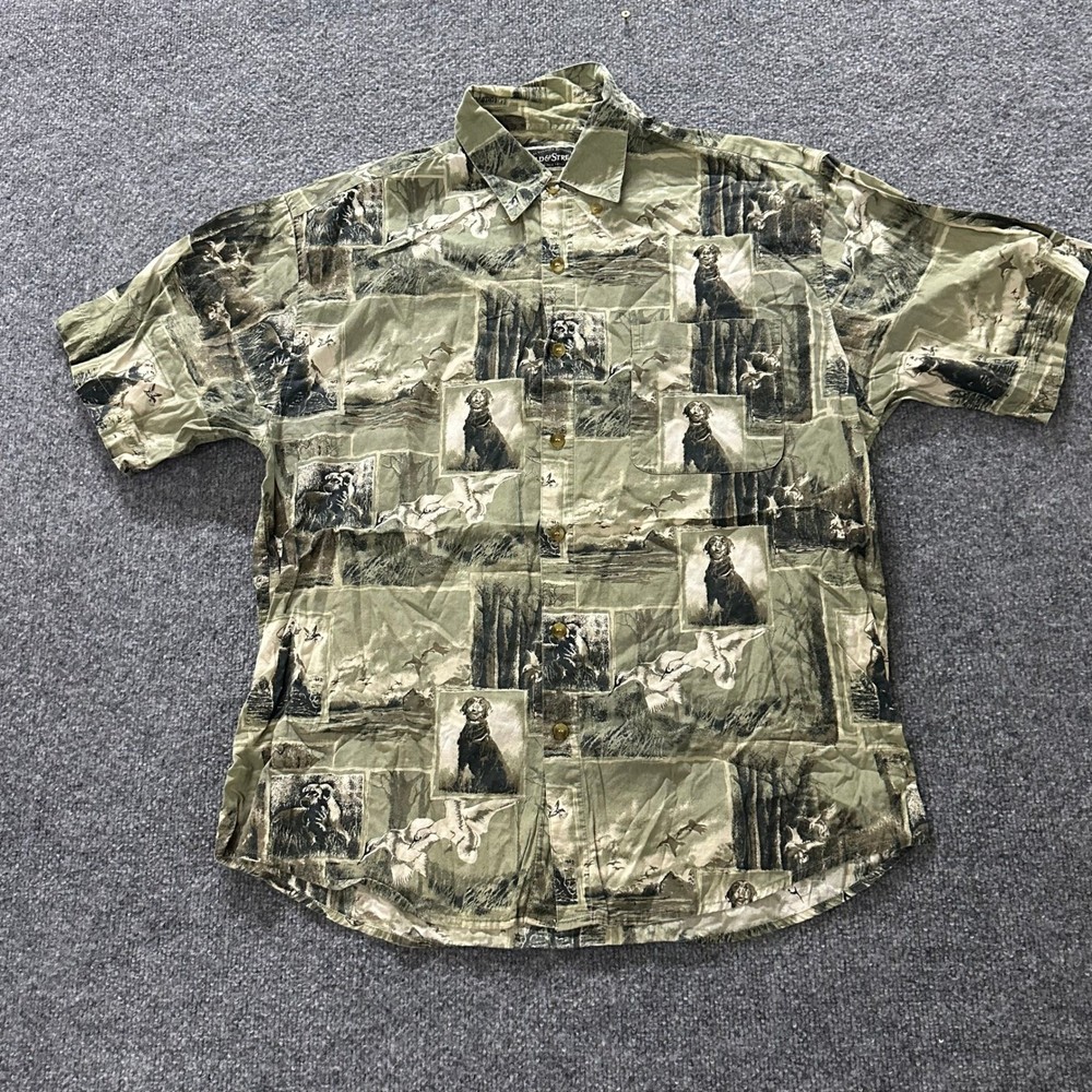 Field & Stream Button Down Mens Size L Green Dog Duck Hunting Print Short Sleeve