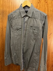 7 Diamonds men’s Small Snap button Long sleeved Shirt