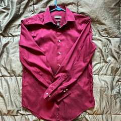 Calvin Klein Non-Iron Regular Fit Solid Cotton Dress Shirt Burgundy 16 32/33