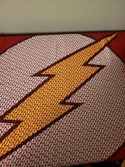 DC Comics The Flash Logo Lightning Bolt Red Shirt Size Medium PreOwned EXCELLENT