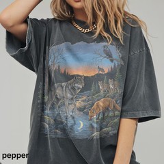 Vintage Wolf River Forest Creek Animal Nature Comfort Tee