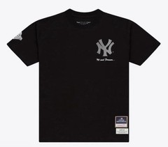 L Jay-Z Reasonable Doubt Mitchell & Ness New York Yankees T-Shirt – JAŸ-Z30