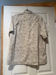 Saddlebred Men’s Size Large Fish Print Short Sleeve Button Down Shirt – Tan