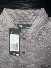 size:Medium🔥Oakley Duality Jacquard Golf Polo Hydrolix Moisture Managment UPF50