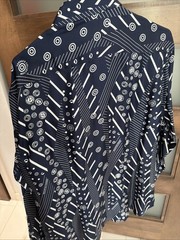 Authentic Rare VERSACE CLASSIC Mens size 16.5. 42 Party wear Dress Silk Shirt
