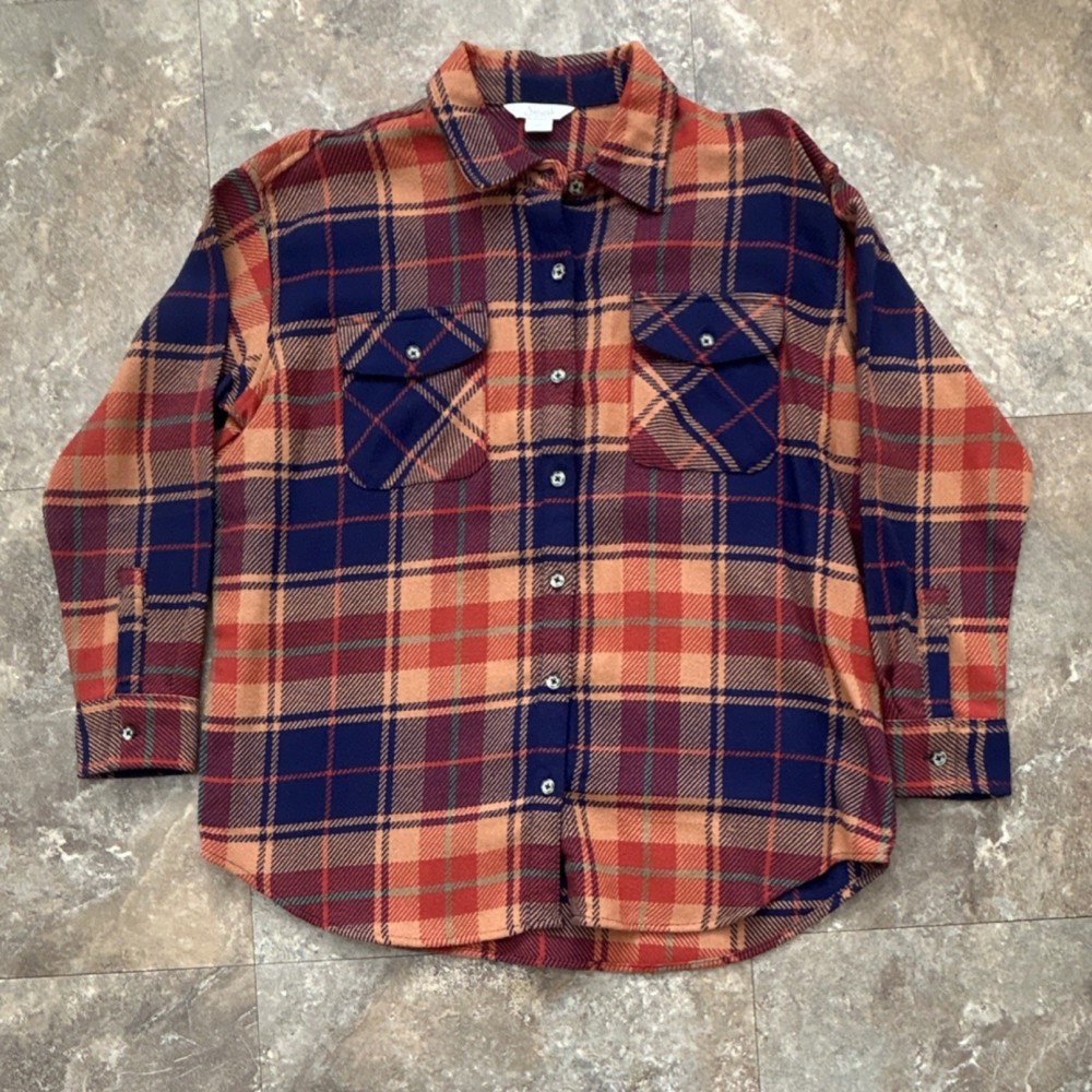 Men’s large flannel button-down By Natural reflections