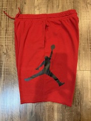 Jordan Big Logo Size Medium