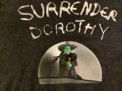 THE WIZARD OF OZ AT SPHERE SURRENDER DOROTHY WICKED WITCH SHIRT SMALL