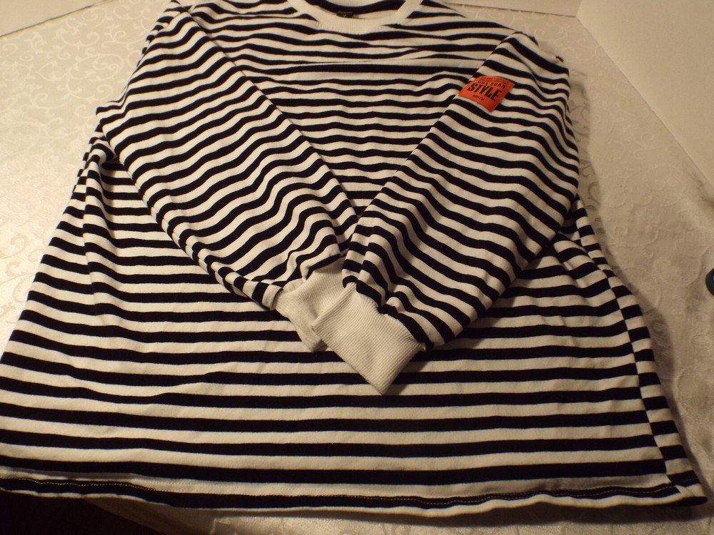 Dazy Pullover Shirt Small Long Sleeve Striped Cotton Crewneck Arm Patch