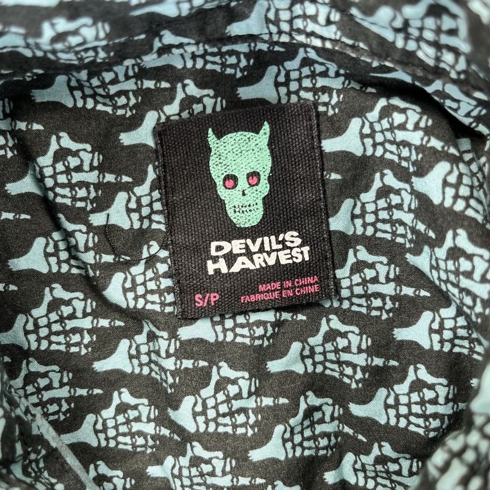 Devils Harvest, Skulls/crossbones, skeletons Man (SP) Gothic punk rock ‘n’ roll