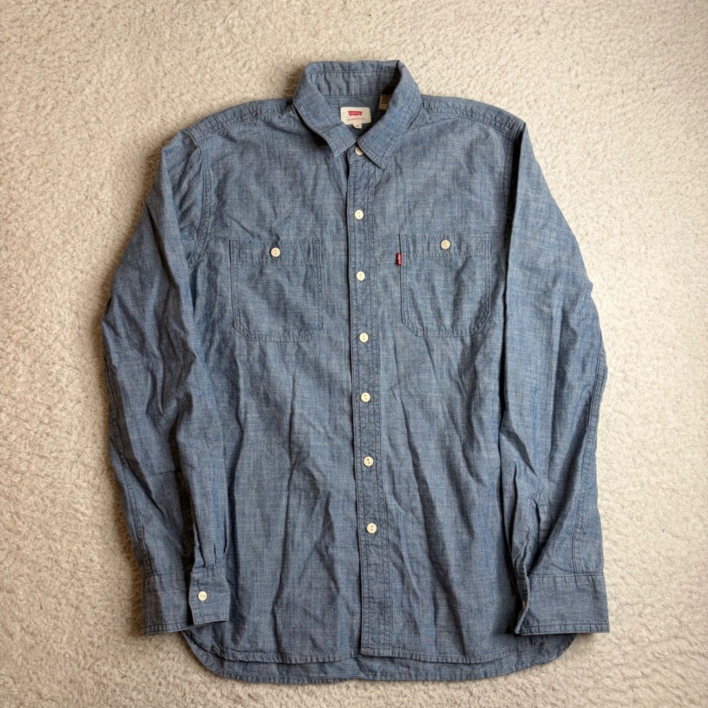 Levis Mens Medium Blue Chambray Button Down Work Shirt cat eye buttons