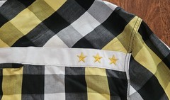 BORN FLY Anytown USA Button Up Yellow & Black plaid Style Shirt Men’s Sz Large